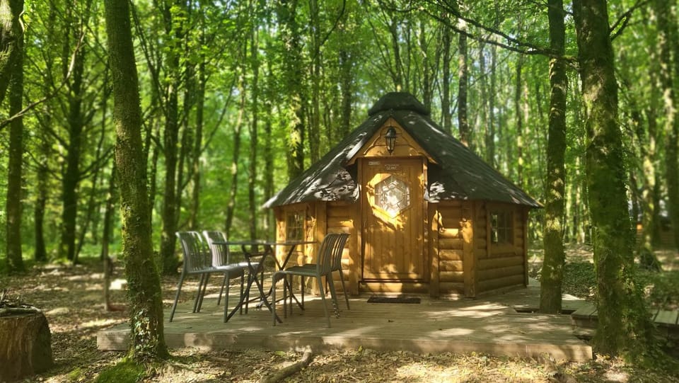 Property building, Day, Natural landscape