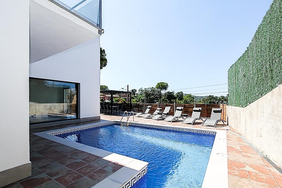 View (from property/room), Pool view