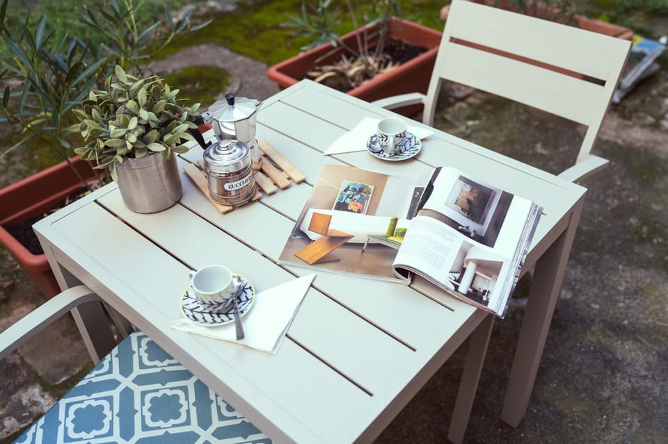 Patio, Dining area