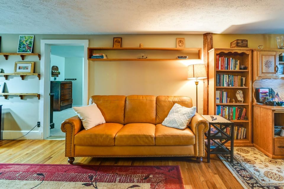 Canandaigua Getaway w/ Deck & Sunroom! House in Canandaigua Lake