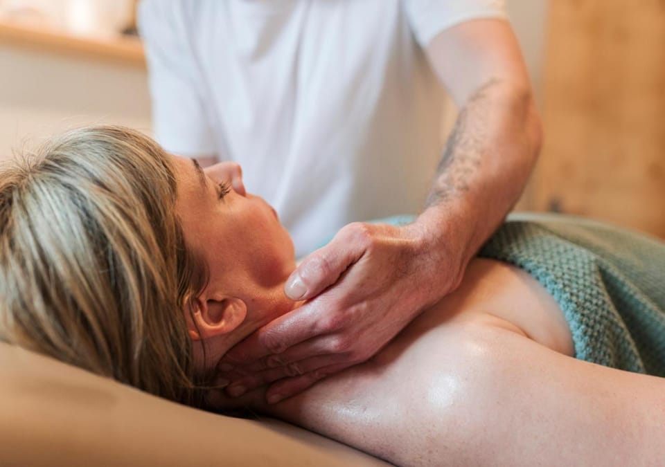Massage, Spa and wellness centre/facilities