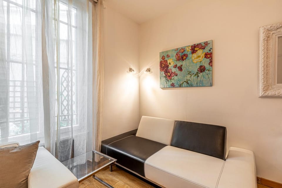 GuestReady - Studio chic près du Canal St-Martin Apartment in Paris