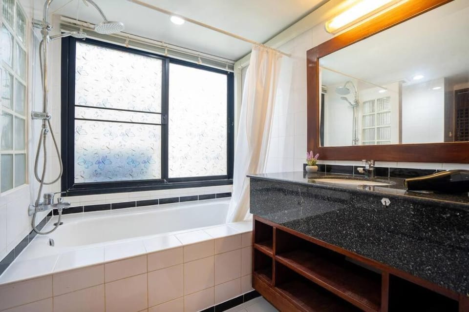 Bathroom, Bath
