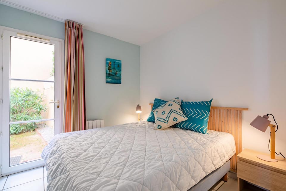 Bed, Bedroom, furniture