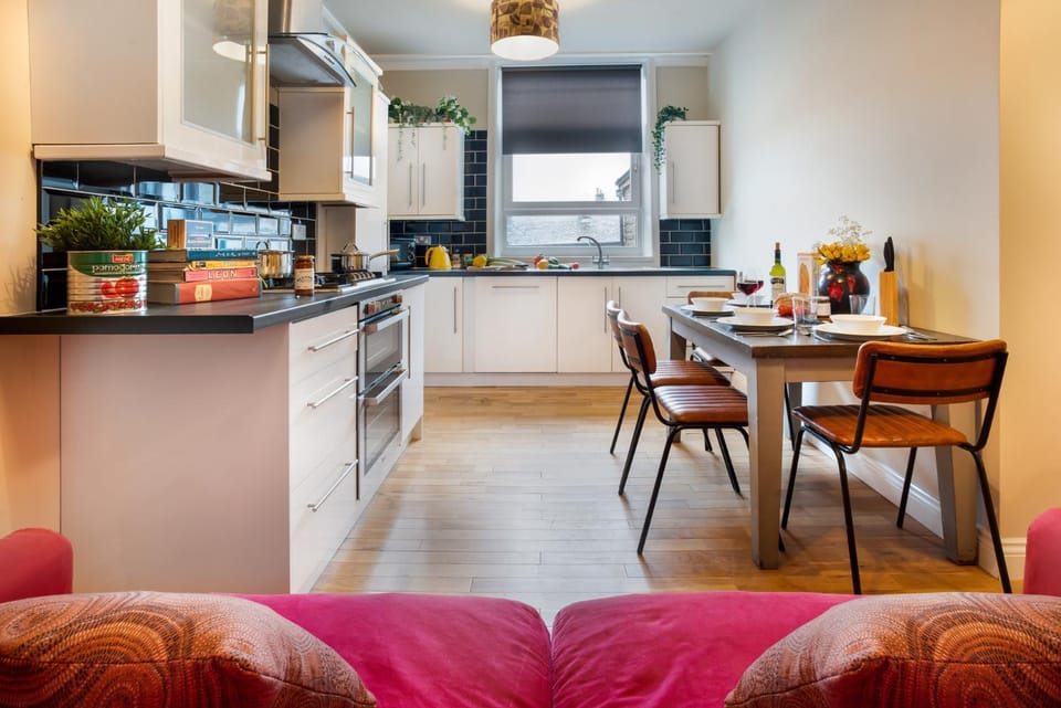 Kitchen or kitchenette, Living room, Dining area, dishwasher, oven, stove