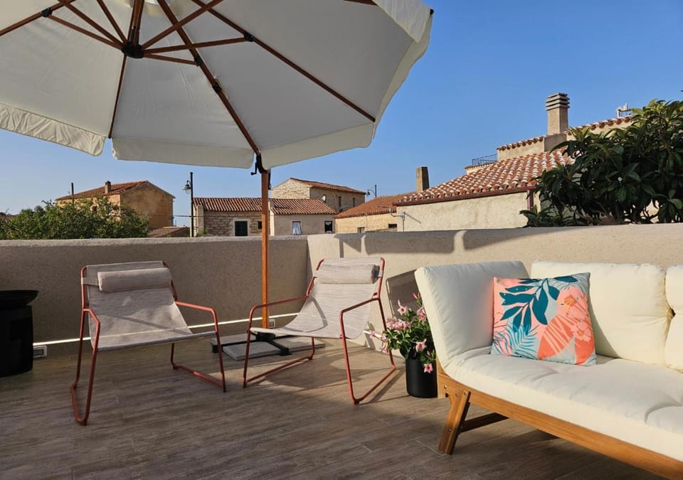 Balcony/Terrace, Balcony/Terrace