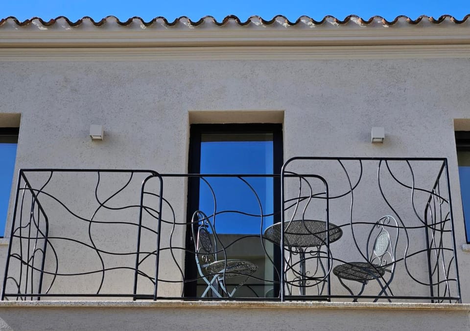 Property building, Balcony/Terrace