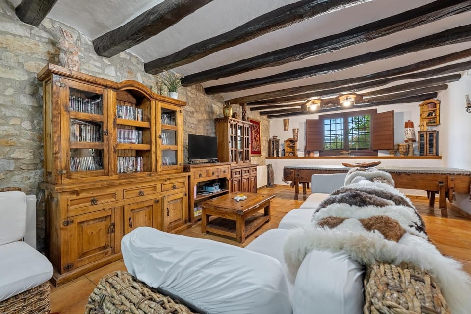 Property building, Living room