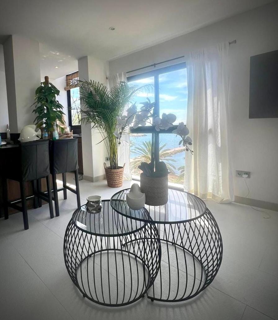 TV and multimedia, Living room, Sea view