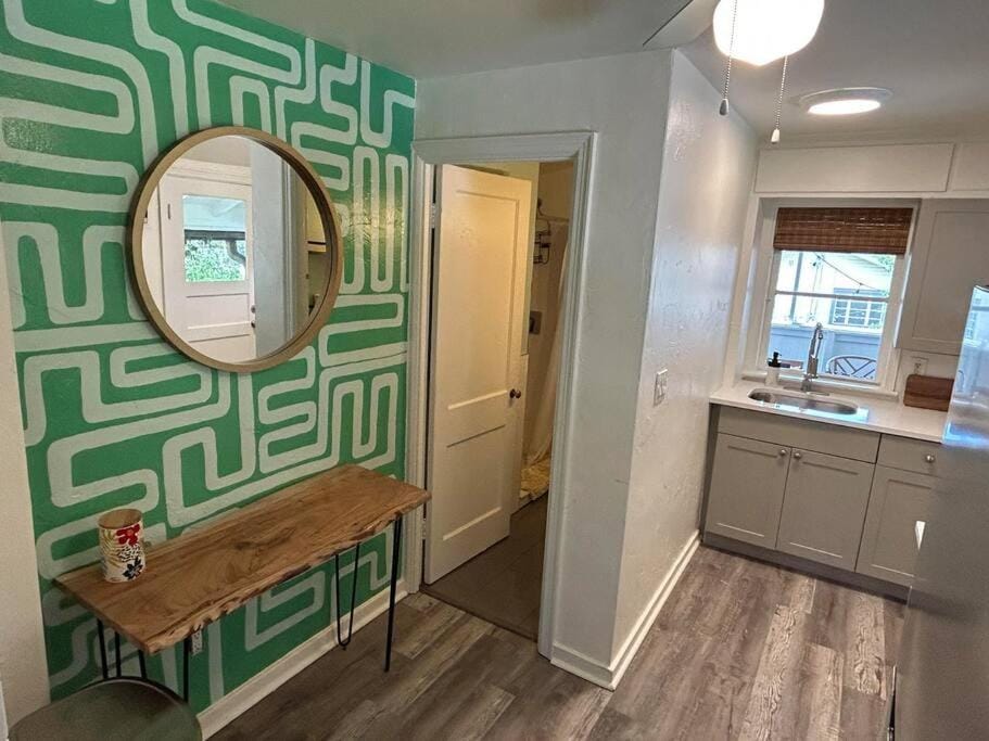Bathroom, Kitchen or kitchenette