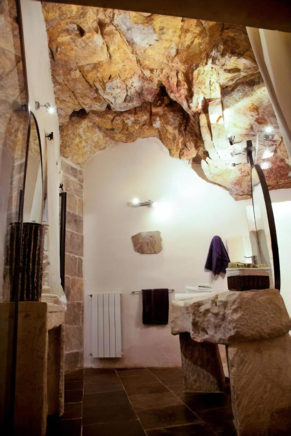 Bathroom, Photo of the whole room