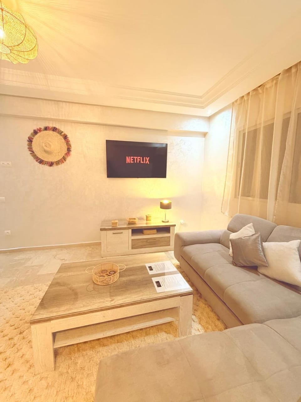 Communal lounge/ TV room, TV and multimedia, Living room, Seating area