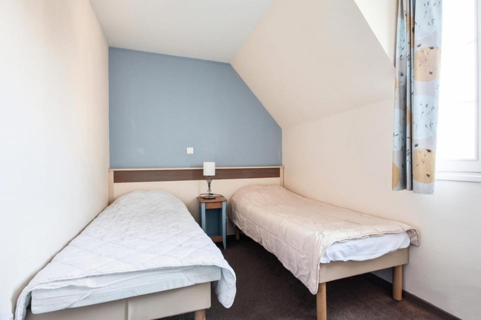 Bed, Bedroom, furniture