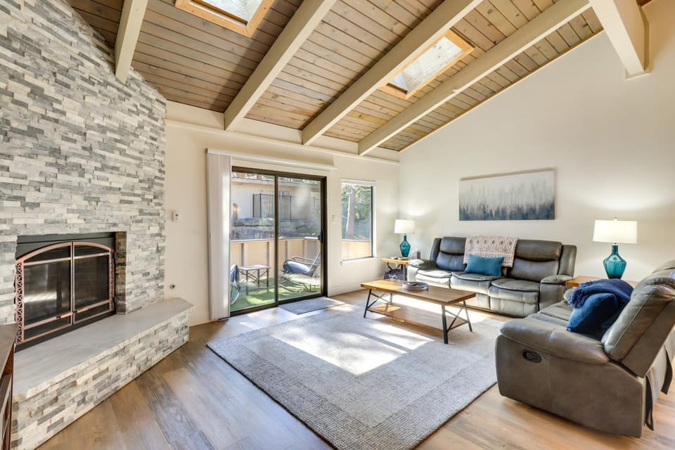 Stylish Incline Village Vacation Rental with AandC! House in Incline Village