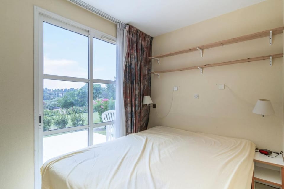 Bed, Bathroom, furniture