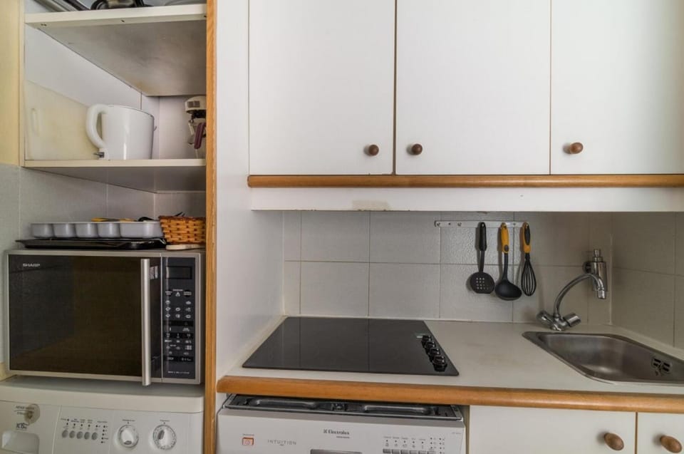 microwave, kitchen