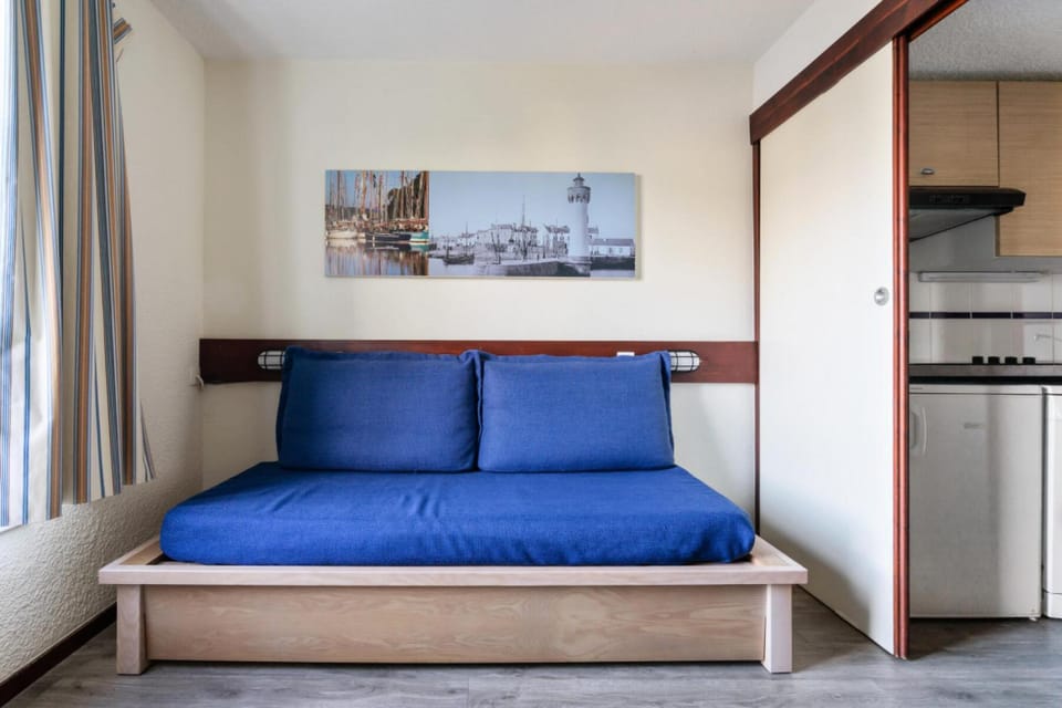 Bed, Bedroom, furniture