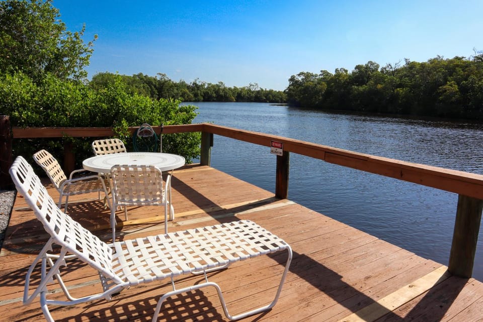 Day, Natural landscape, View (from property/room), Balcony/Terrace, River view