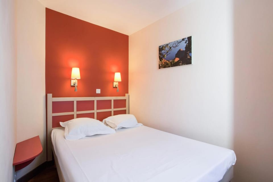 Bed, Bedroom, furniture