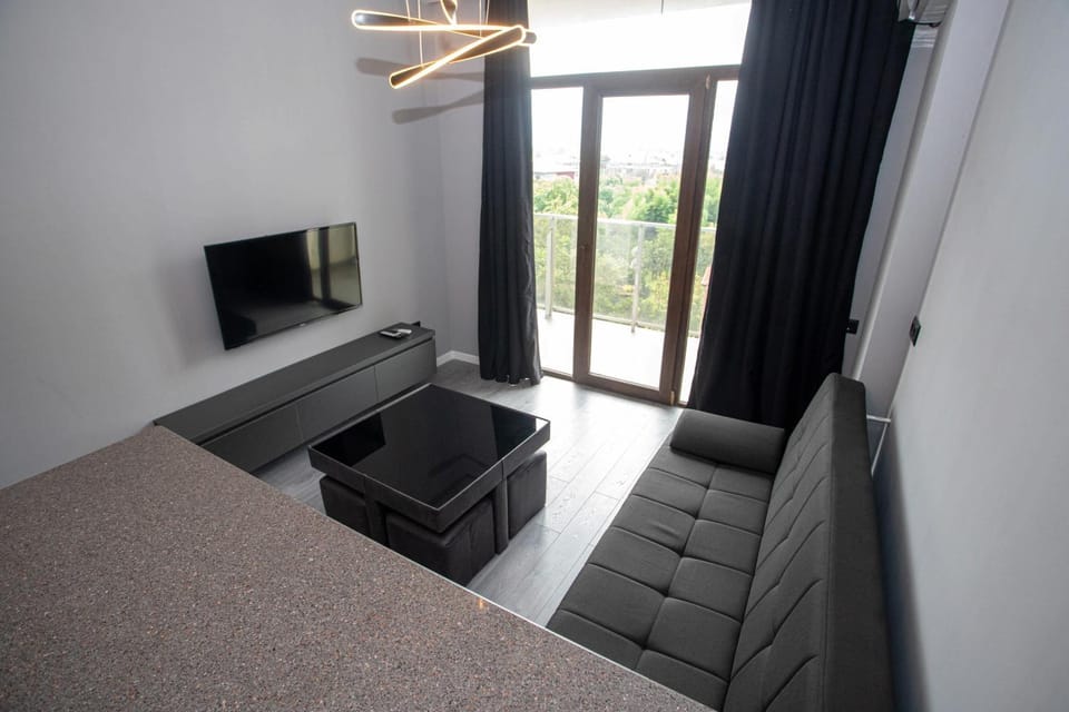 Communal lounge/ TV room, TV and multimedia, Living room