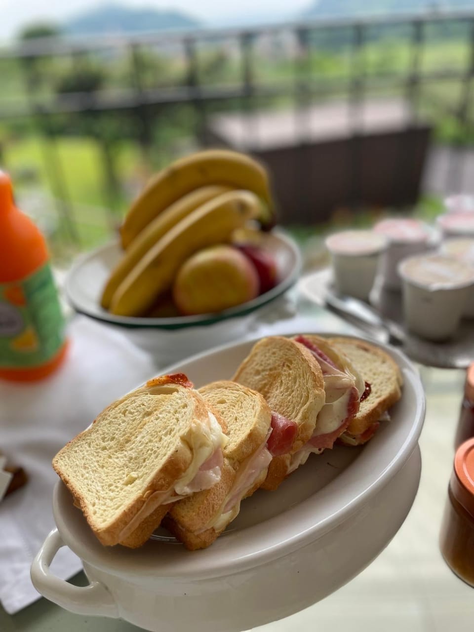 Breakfast, Continental breakfast
