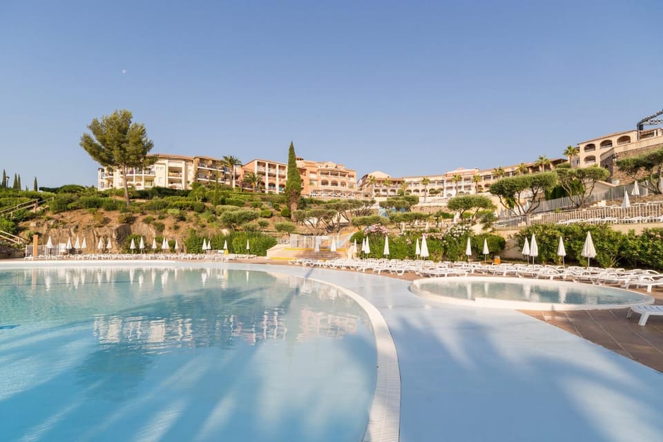 Beach, Lake view, Swimming pool
