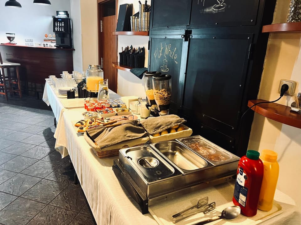 Breakfast, Breakfast, Buffet breakfast, Buffet breakfast