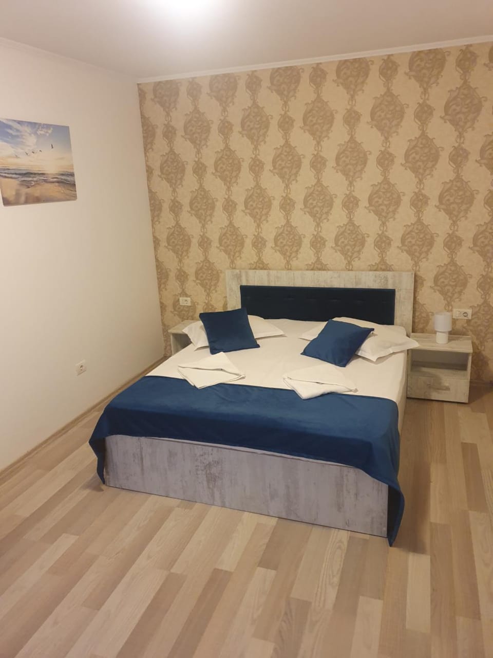 Bed, Photo of the whole room