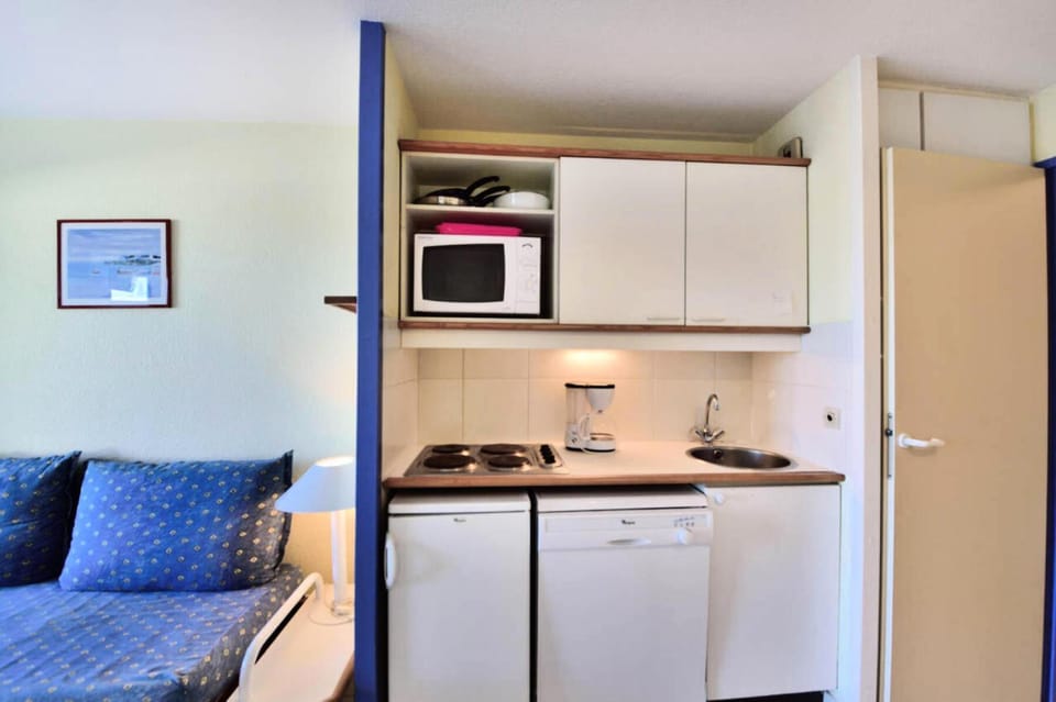 oven, kitchen