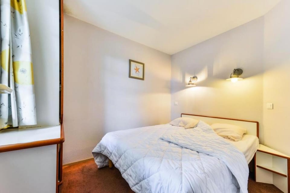 Bed, Bedroom, furniture