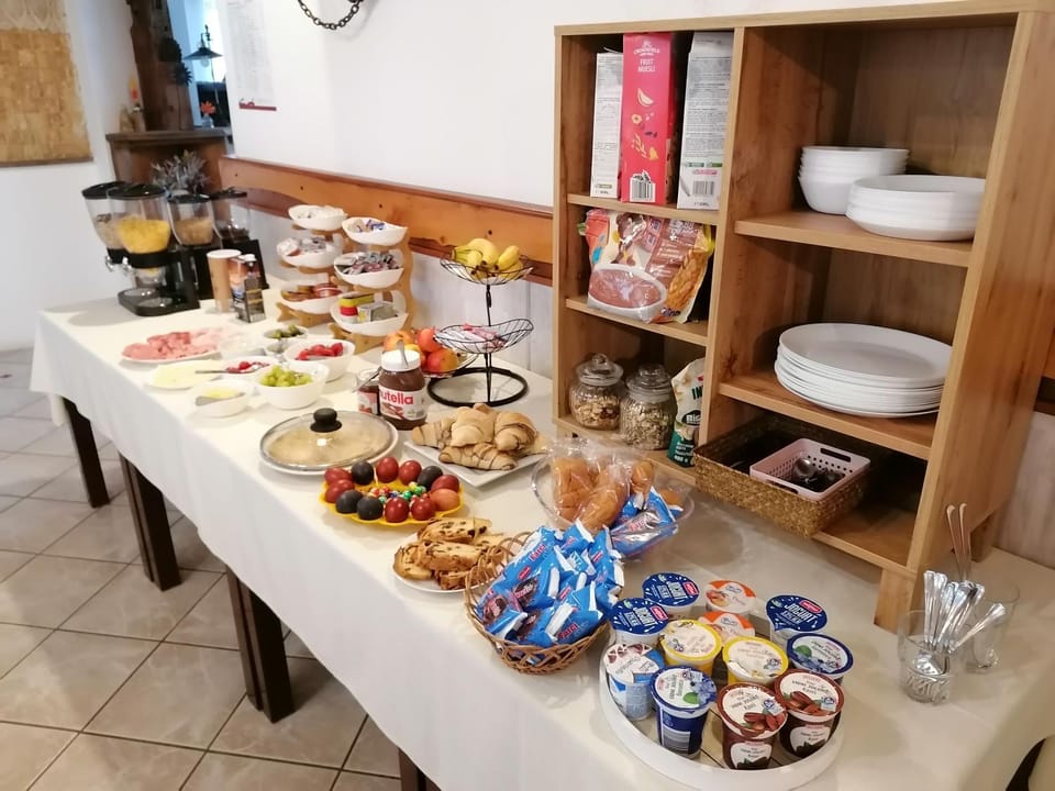 Buffet breakfast