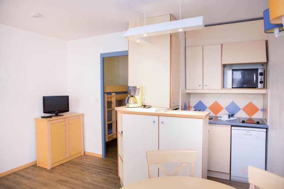Résidence Promenade des Bains - maeva Home - Studio 4 Personnes Confort MAE-2296 Apartment in Saint-Raphael