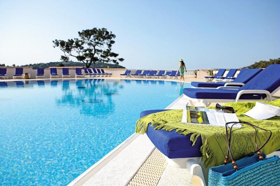 Beach, Swimming pool