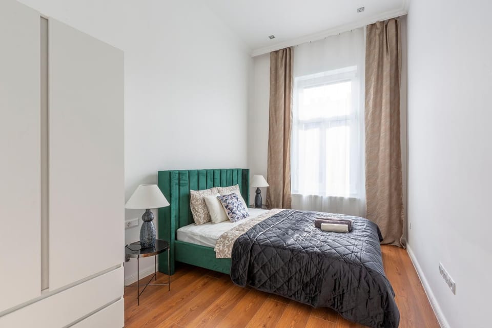 Bed, Photo of the whole room, Bedroom, wardrobe