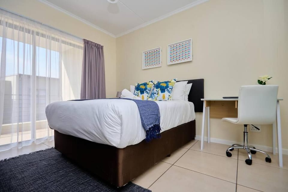 A Charm in Dainfern near Montecasino Sandton Apartment in Sandton
