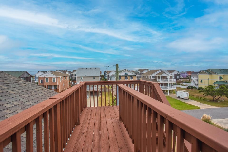 6018 - Wave Manor House in Nags Head