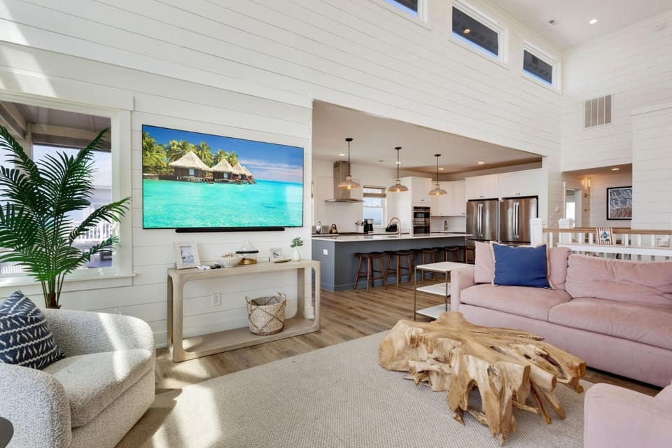 8910 - Aquasition House in Hatteras Island