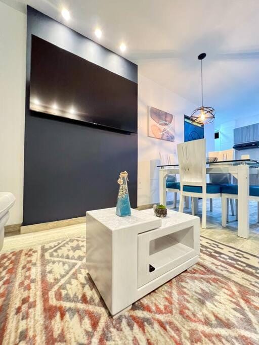 TV and multimedia, Living room, Dining area