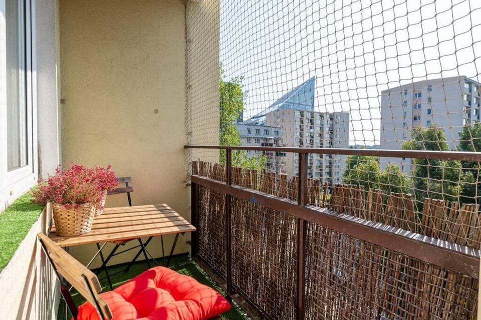 Warsaw Concierge Srebrna Apartment in Warsaw