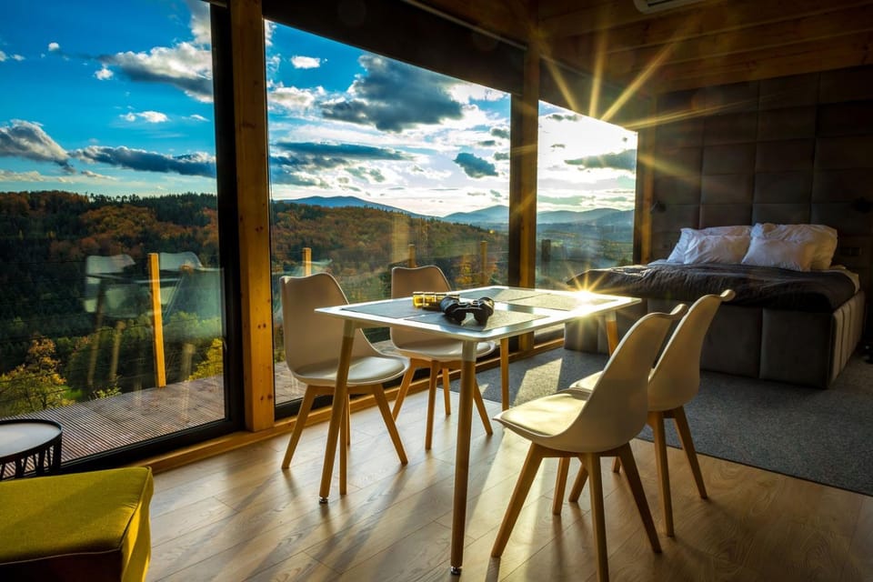 Natural landscape, View (from property/room), Balcony/Terrace, Living room, Dining area, Mountain view