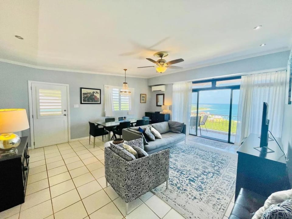 TV and multimedia, View (from property/room), Living room, Photo of the whole room, Seating area, Dining area, fireplace