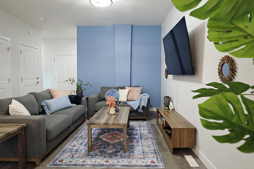 TV and multimedia, Living room, Seating area