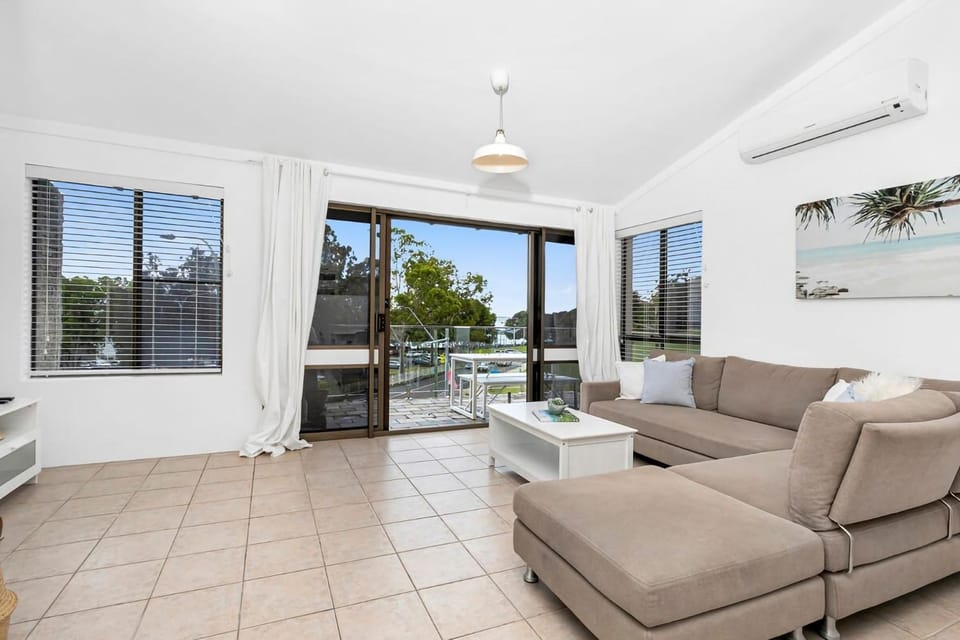 Coastal Retreat with Marina & Ocean Views Apartment in Nelson Bay