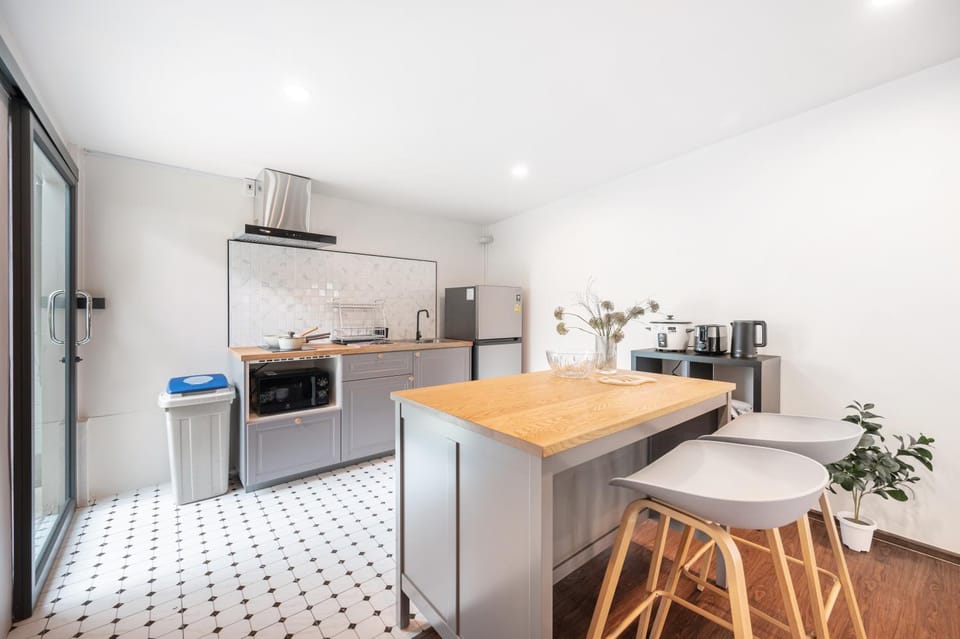 Kitchen or kitchenette, stove