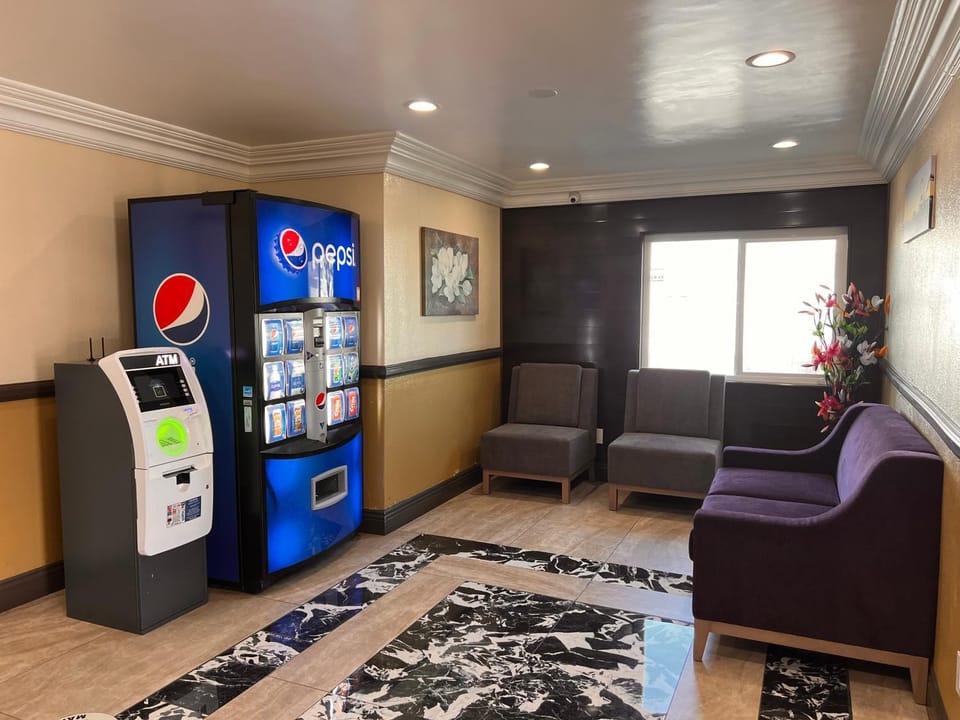 Lobby or reception, vending machine