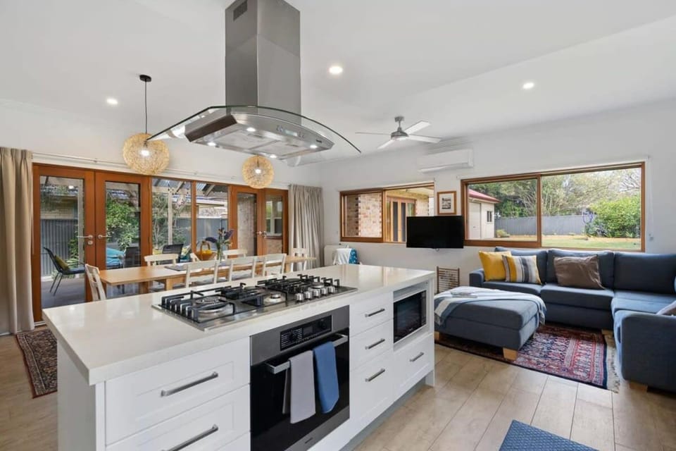 Pine - 11 Pine Ave Victor Harbor No Linen Included House in Victor Harbor