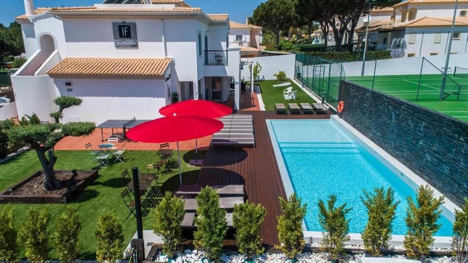 Villa | w/ Private Pool, Tennis Courts & Golf Putt House in Quarteira