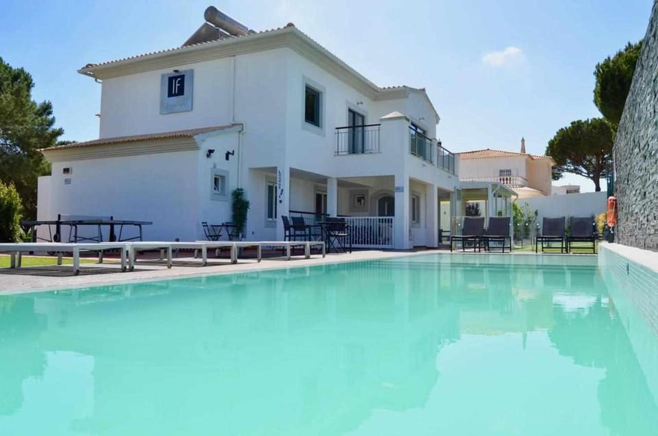 Villa | w/ Private Pool, Tennis Courts & Golf Putt House in Quarteira
