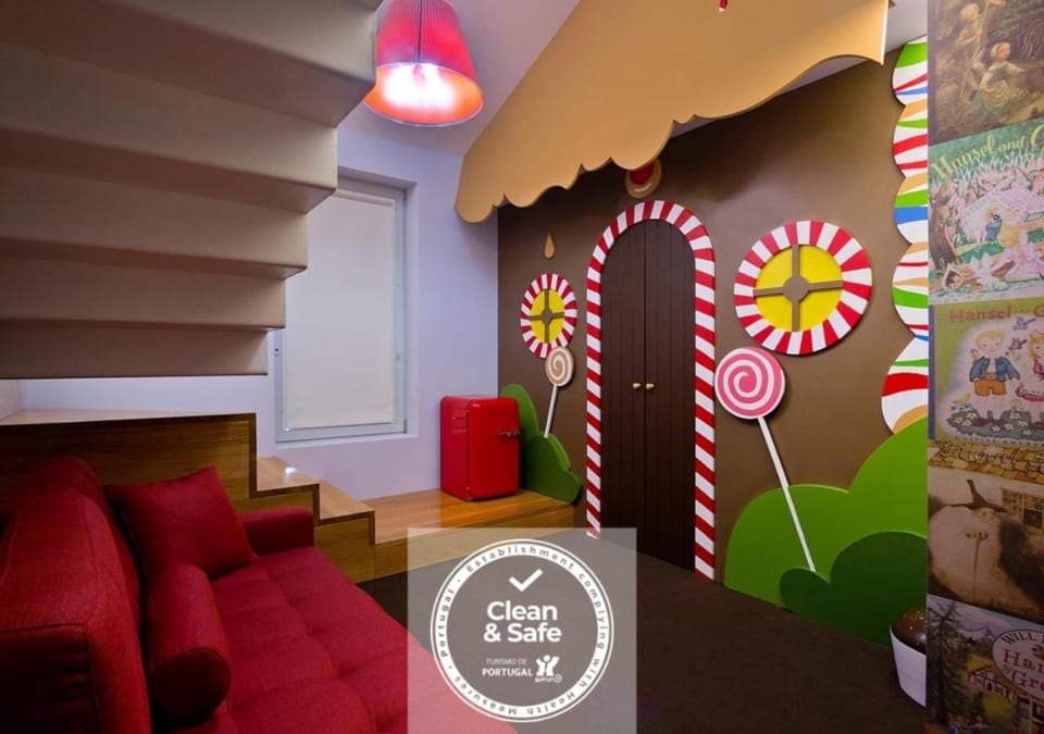 Living room, Decorative detail, Seating area