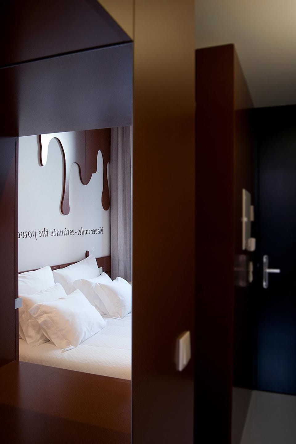 Bed, Decorative detail, Bedroom